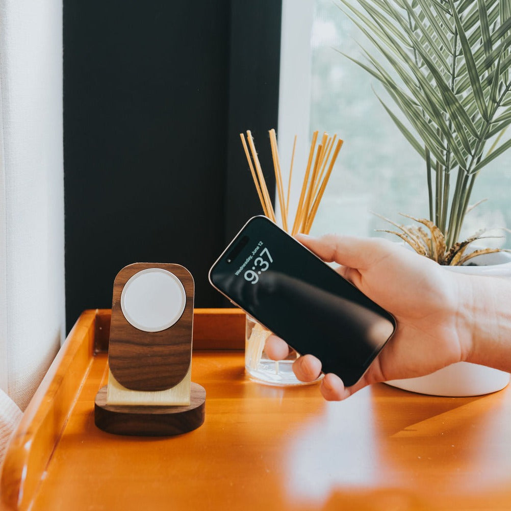 Mag Charging Stand - Walnut/Brass with Weighted Base