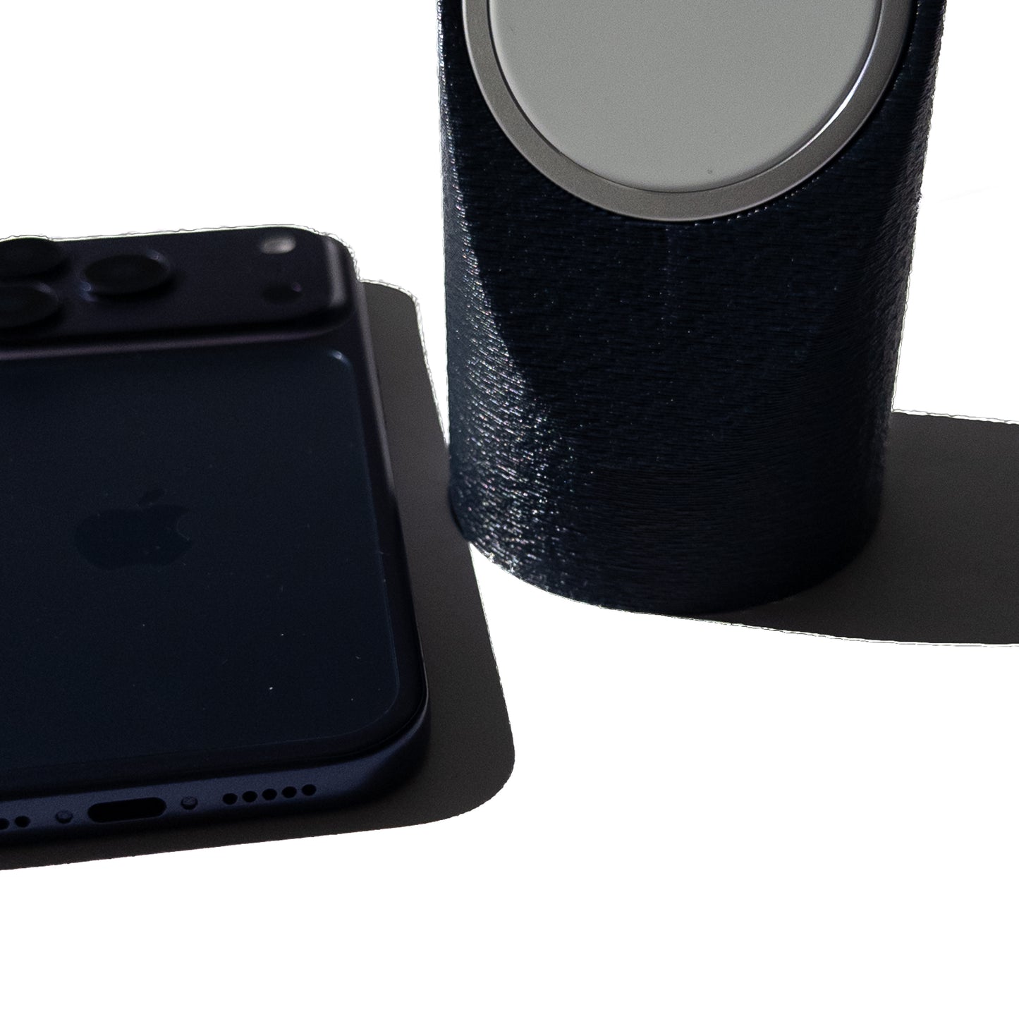 MagSafe Charging Stand - iPhone 17 Pro Colors