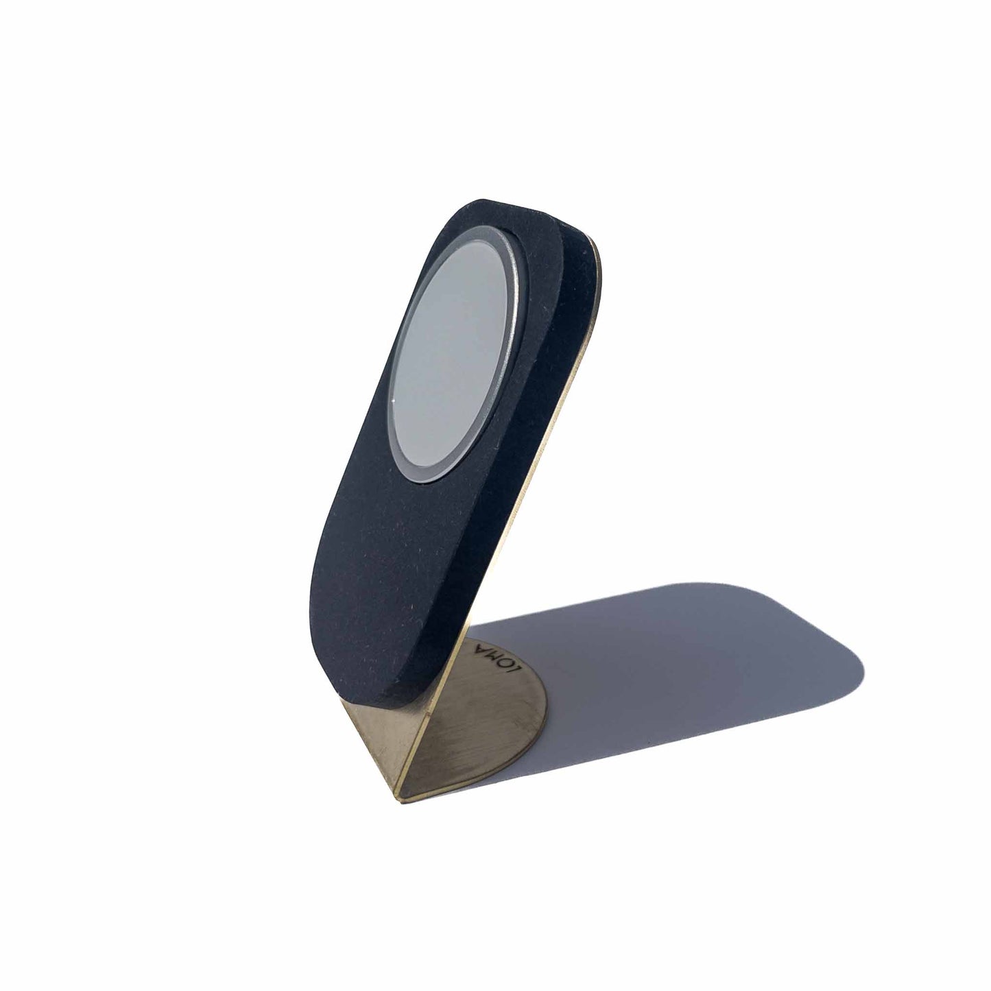 MagSafe Stand - Black on Brass