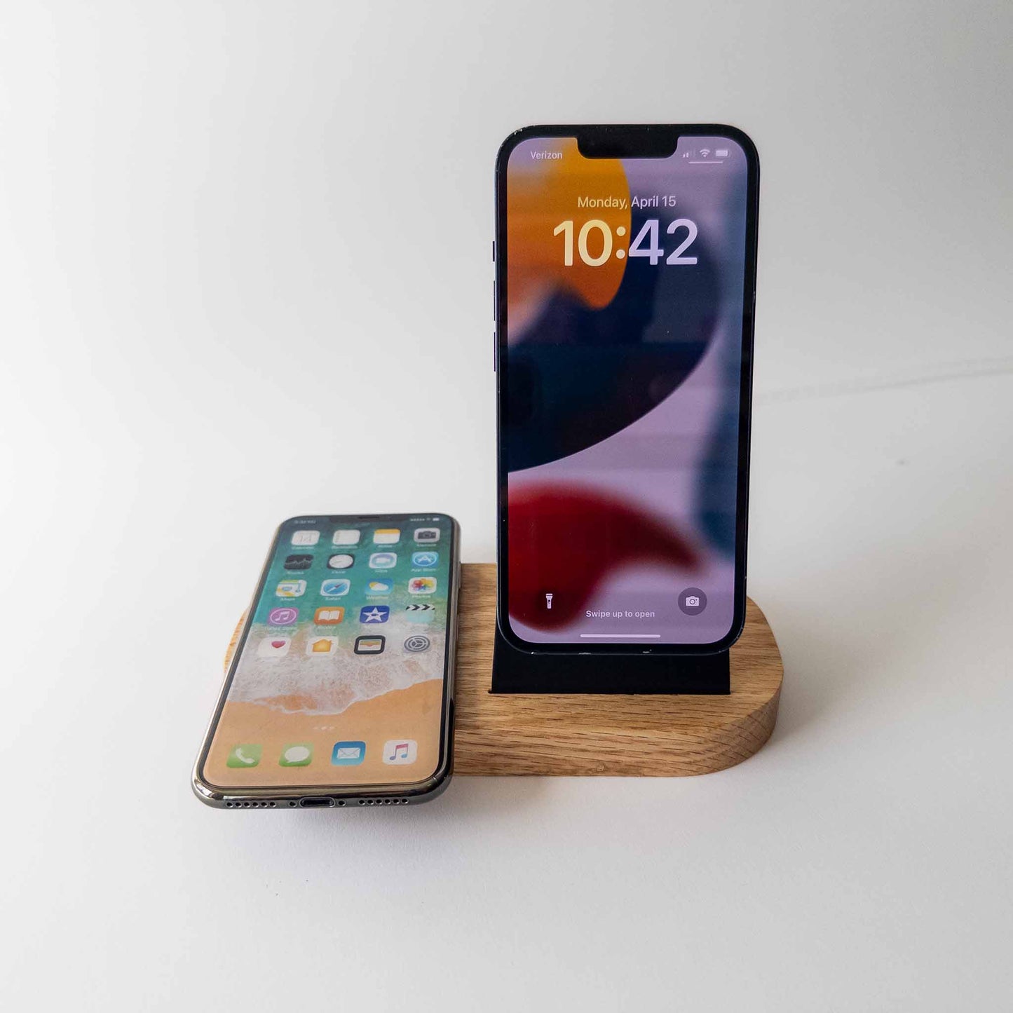 Oaky Double Phone Charger