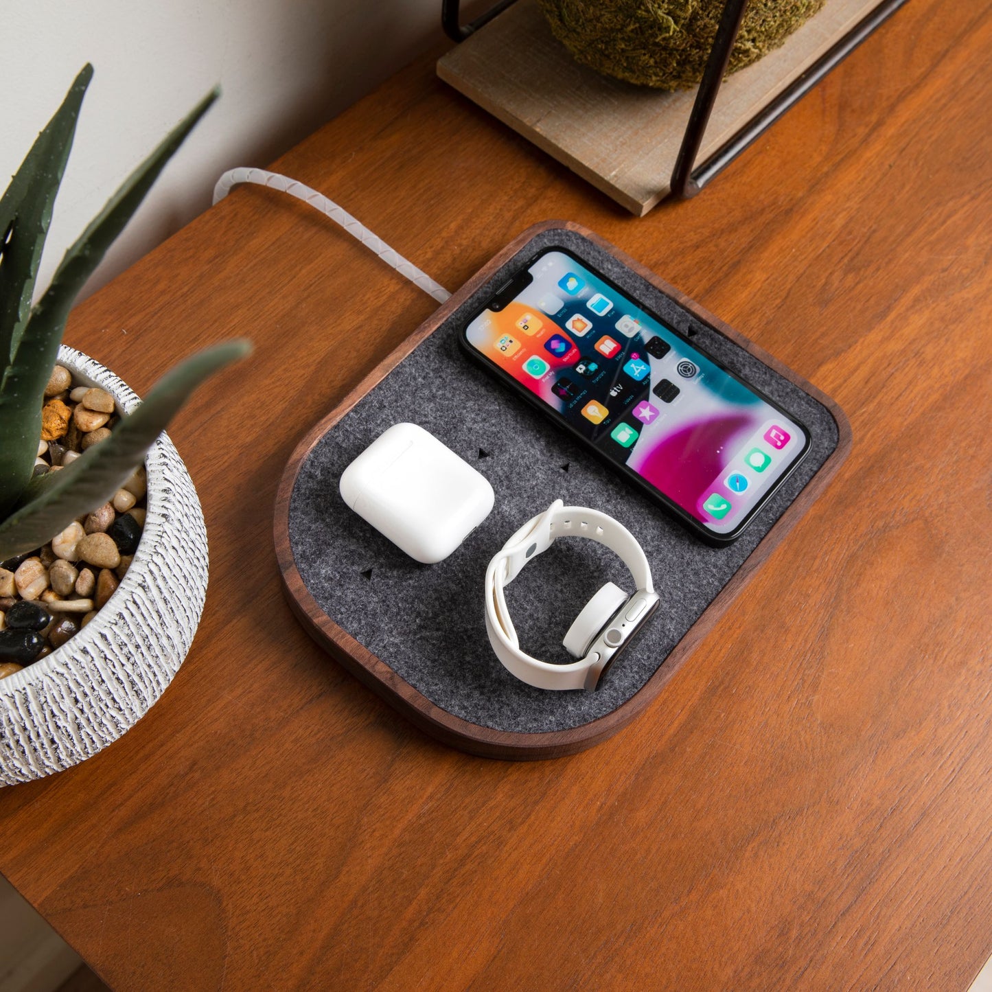 3-in-1 Charging Dock - Fully Wireless Charging