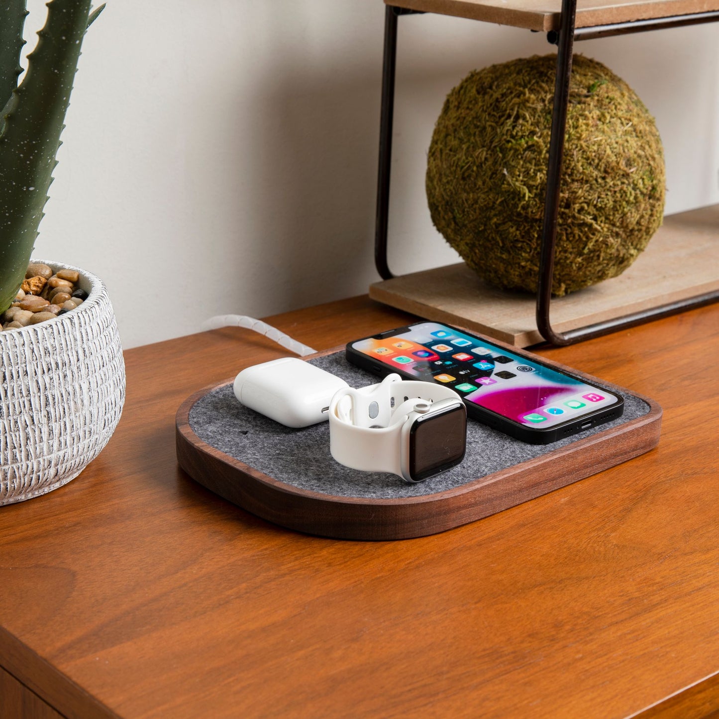 3-in-1 Charging Dock - Fully Wireless Charging